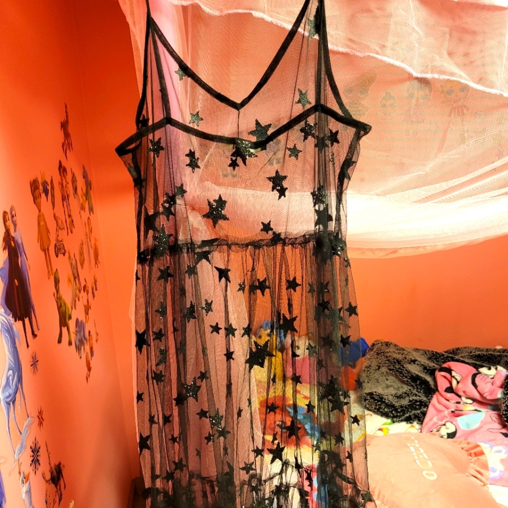 Lirika matoshi star dress